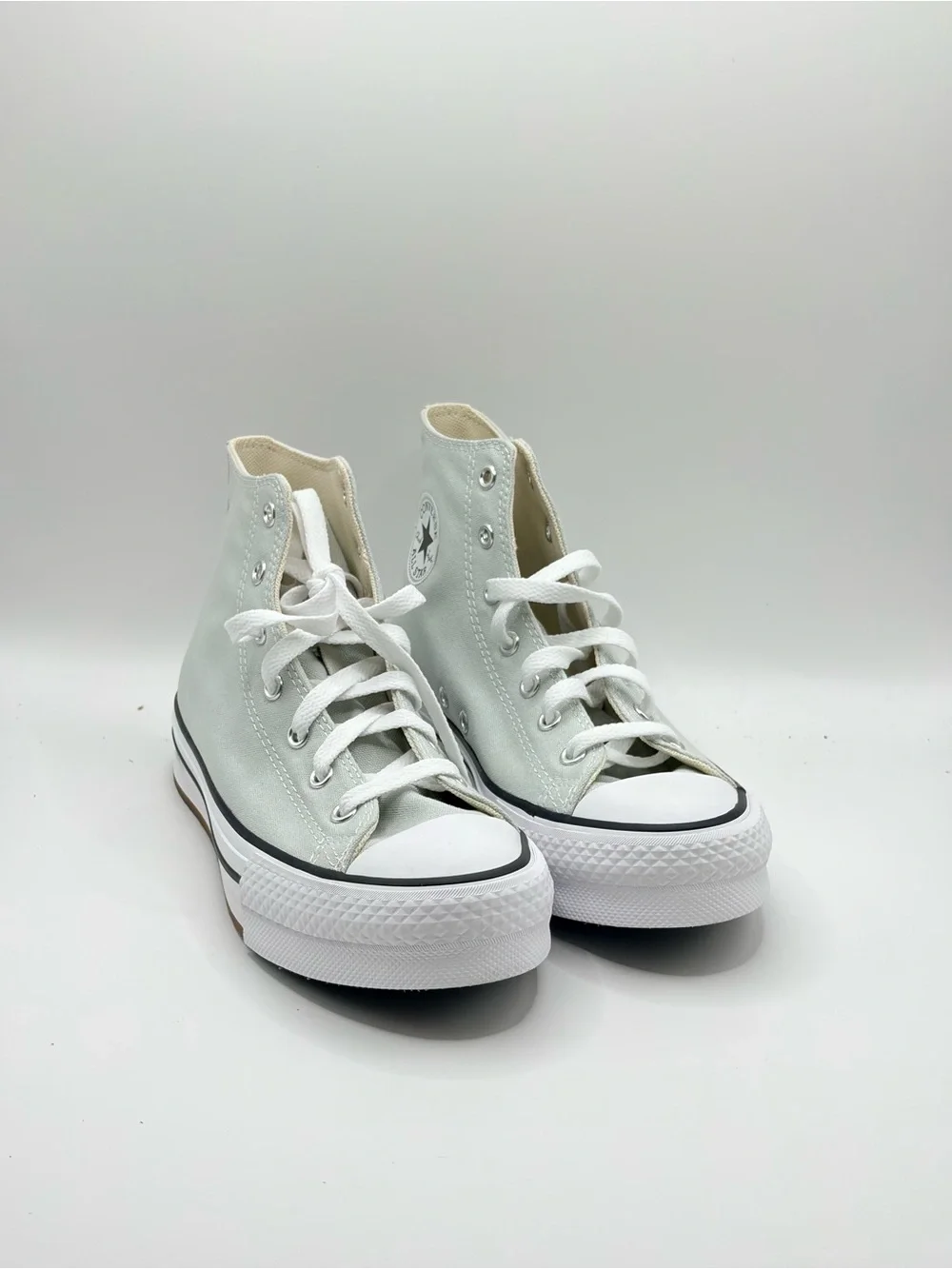 Converse high top